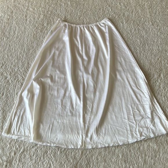 Vintage Vanity Fair slip white size SML - Picture 2 of 13